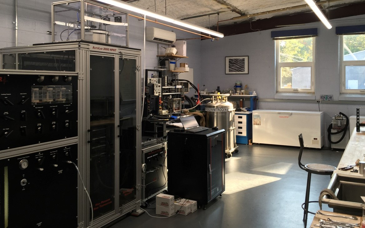 Rock and Ice Mechanics Lab Tools of the Trade LamontDoherty Earth